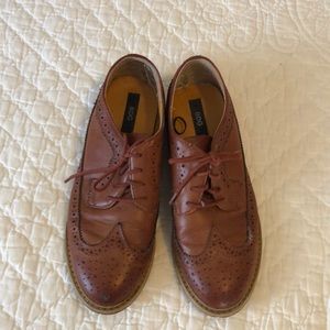 Oxford shoes